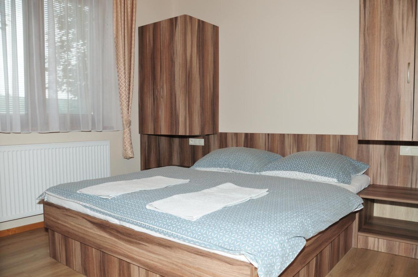 Néró Apartman Velky Meder Exterior foto