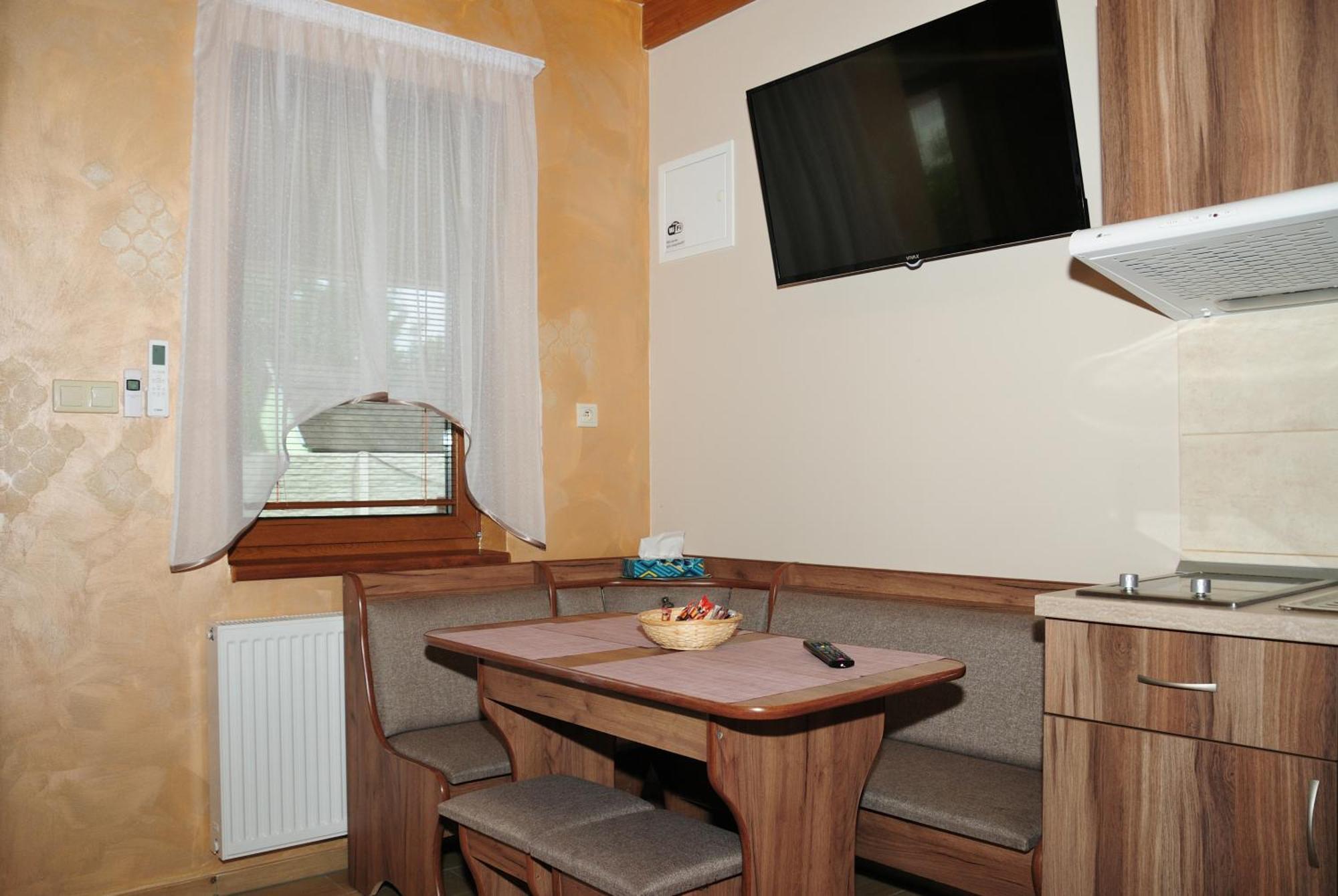 Néró Apartman Velky Meder Exterior foto